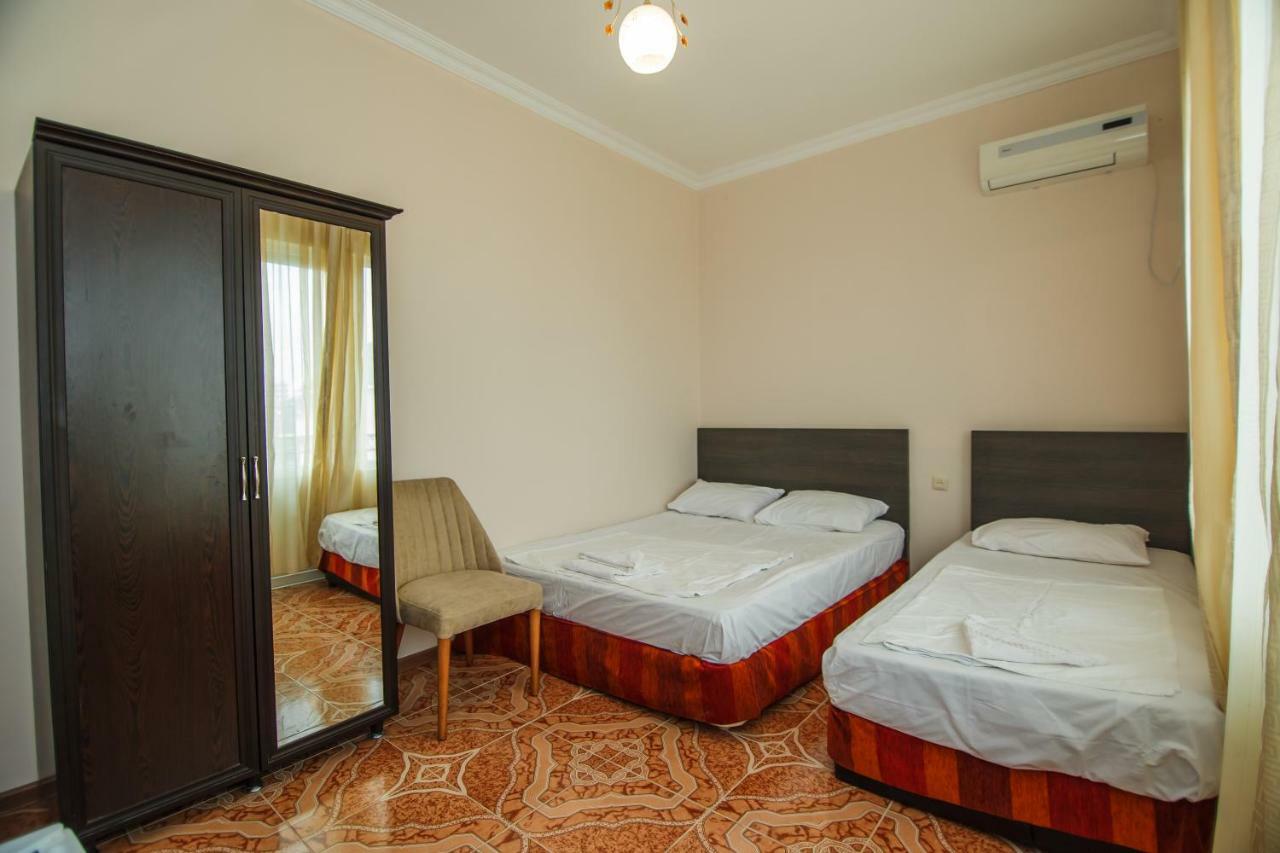 Guest House Nia Gonio Extérieur photo